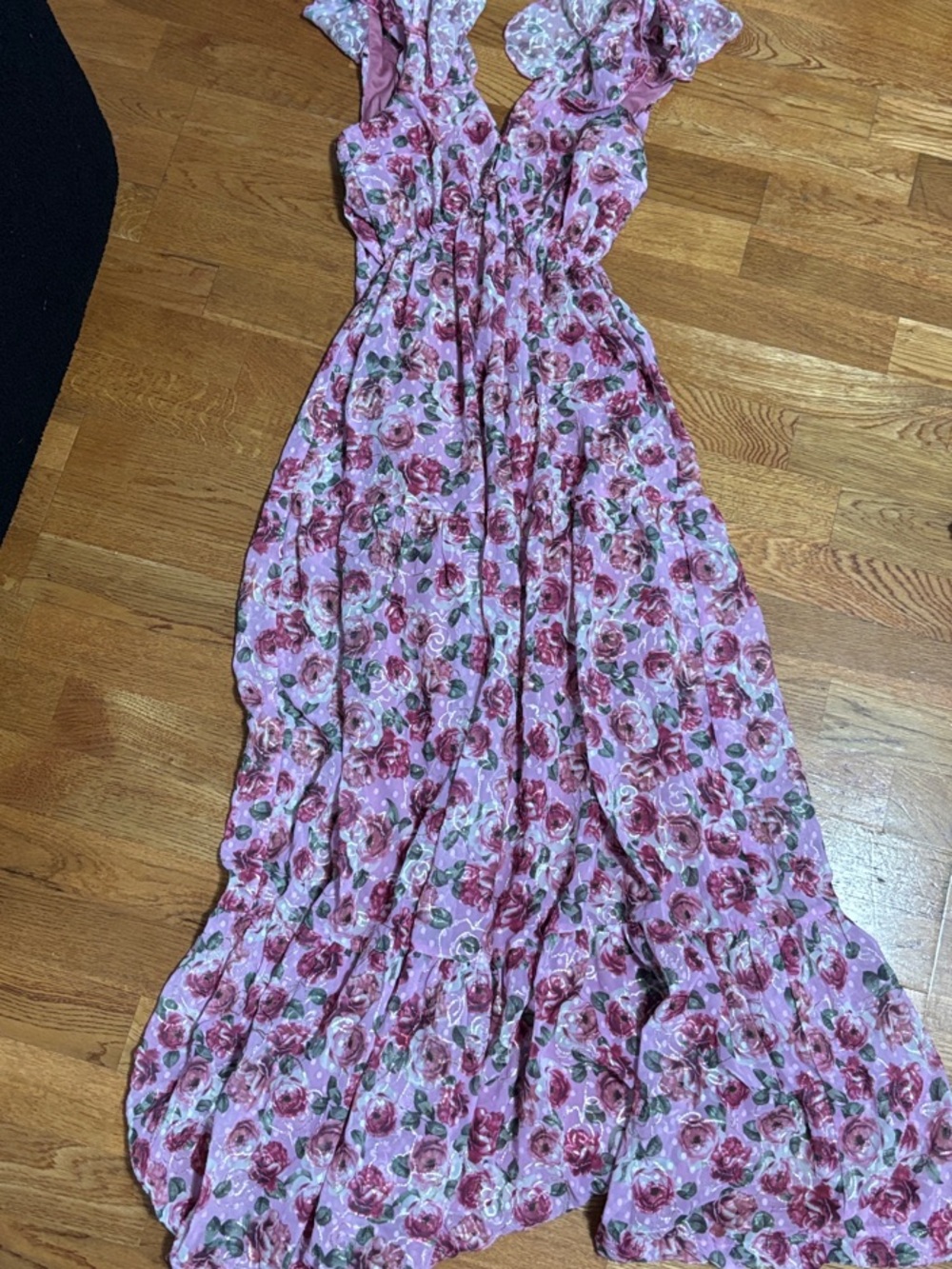 Francesca's "Kadeslynn" Floral Backless Maxi Dress. Size M NWT